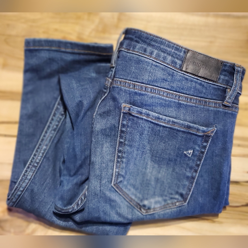 HIDDEN | High Rise Dark Wash Clean Hem Skinny Jeans in Size 31